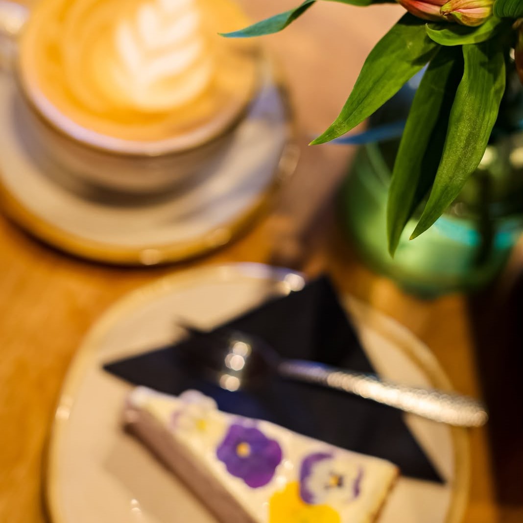coffees, cakes and flowers